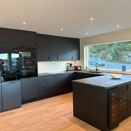 Eksklusiv Rorbu - Havblikk 1 - Båtutleie Feriehus